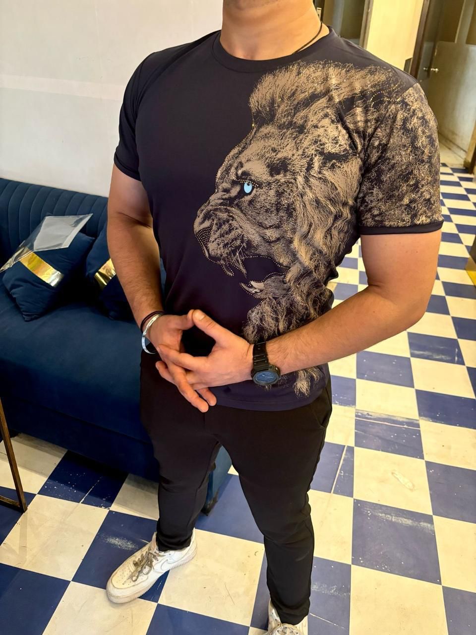 LION BLUE EYE (NAVY)